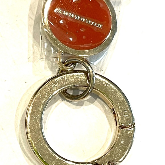 BURBERRY keychain ring plaque logo MADE IN ITALY New - Picture 8 of 11